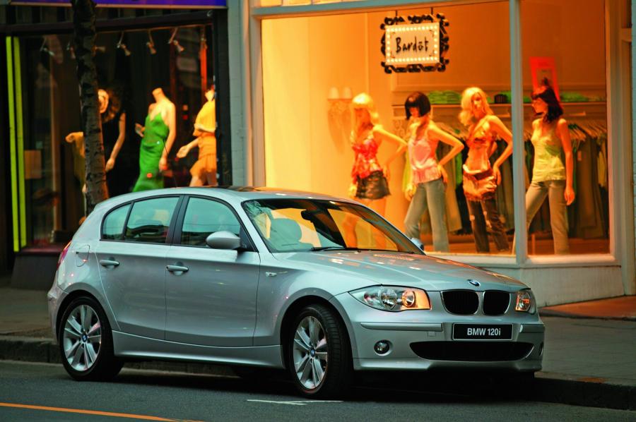  BMW 1-Series 5-Door 2005 года  (фото 100 из 187)